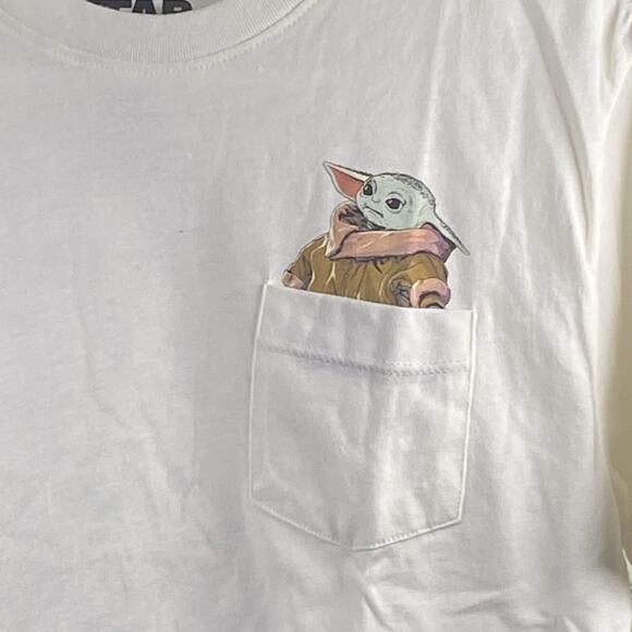 NEW Star Wars Tee Size XS The Mandalorian The Child Short Sleeve Pocket - Picture 4 of 6